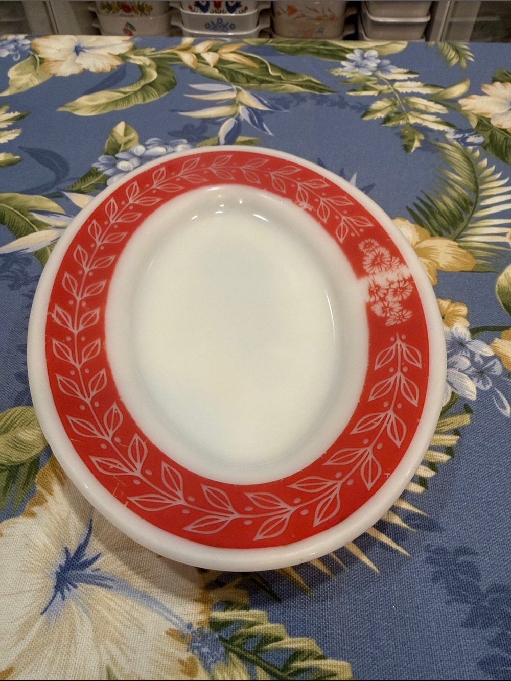Pyrex Red Laurel Leaf Plate